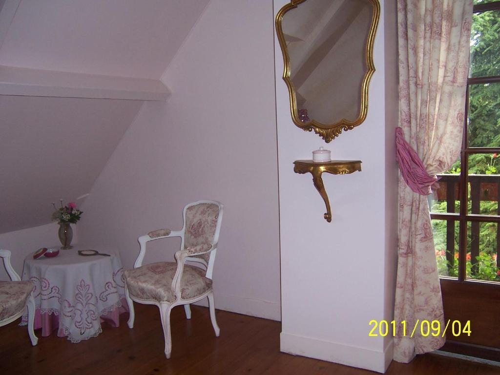 Aux Marguerites Villa Sainte-Genevieve-les-Gasny Kamer foto