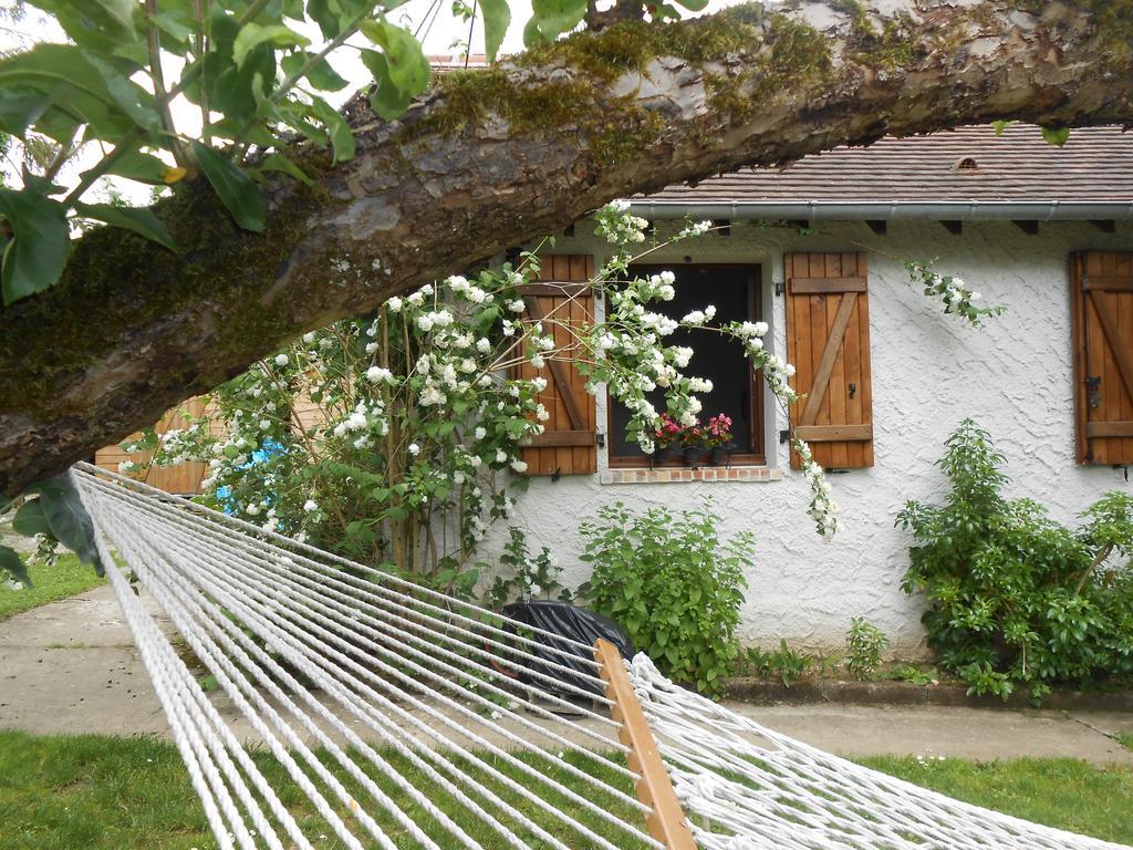 Aux Marguerites Villa Sainte-Genevieve-les-Gasny Kamer foto