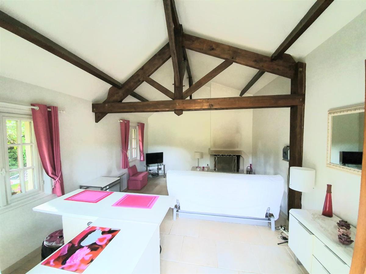 Aux Marguerites Villa Sainte-Genevieve-les-Gasny Buitenkant foto