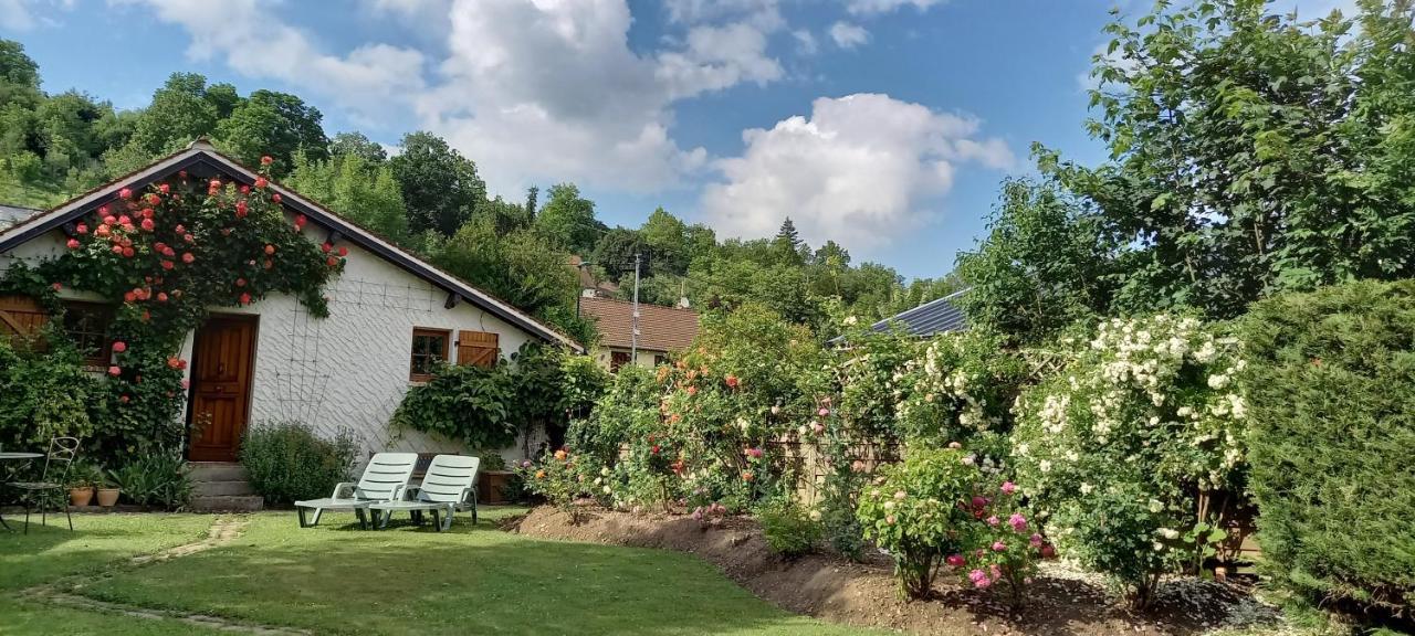 Aux Marguerites Villa Sainte-Genevieve-les-Gasny Buitenkant foto