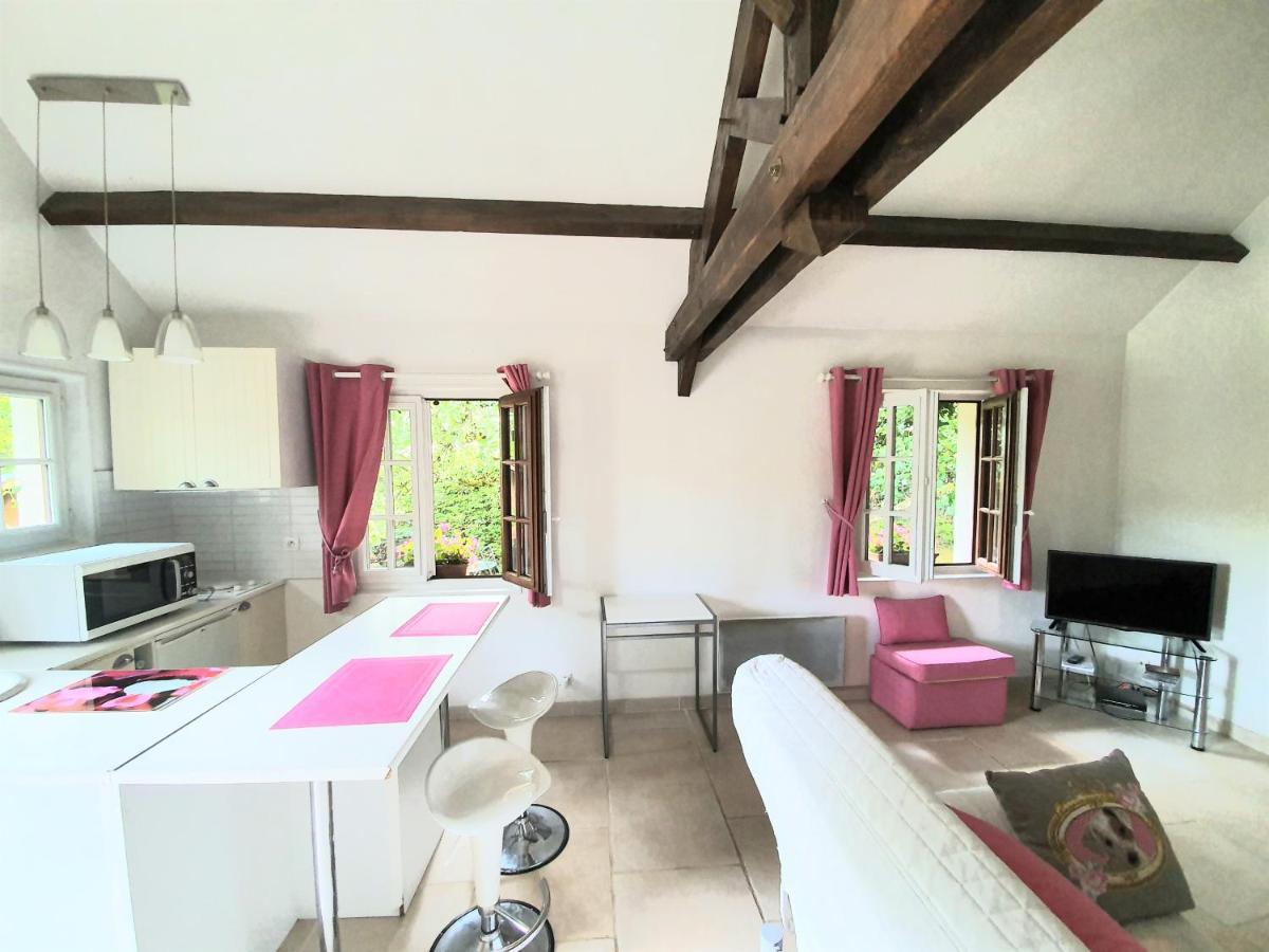 Aux Marguerites Villa Sainte-Genevieve-les-Gasny Buitenkant foto